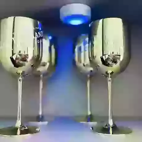 Gold Plastic   glasses (set of x4)